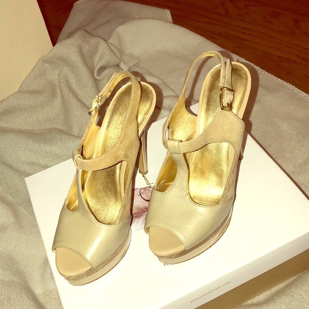 Jessica Simpson Size 8 1/2 heels